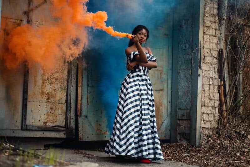 8 Tips For Amazing Smoke Bomb Photography - MIOPS